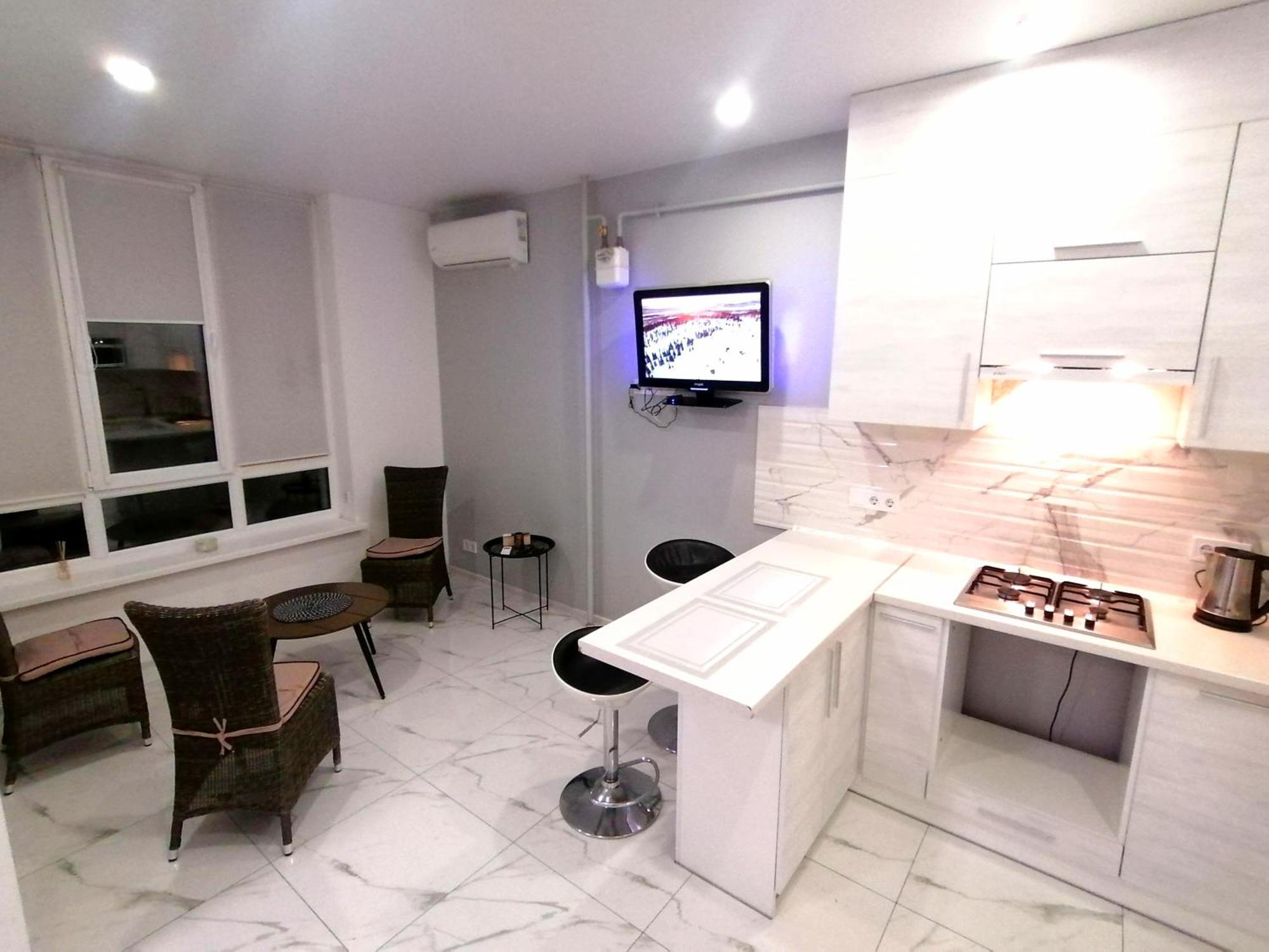 Ferienwohnung Новобудова Сам Центр Жк "Семицвіт" Lemberg Exterior foto